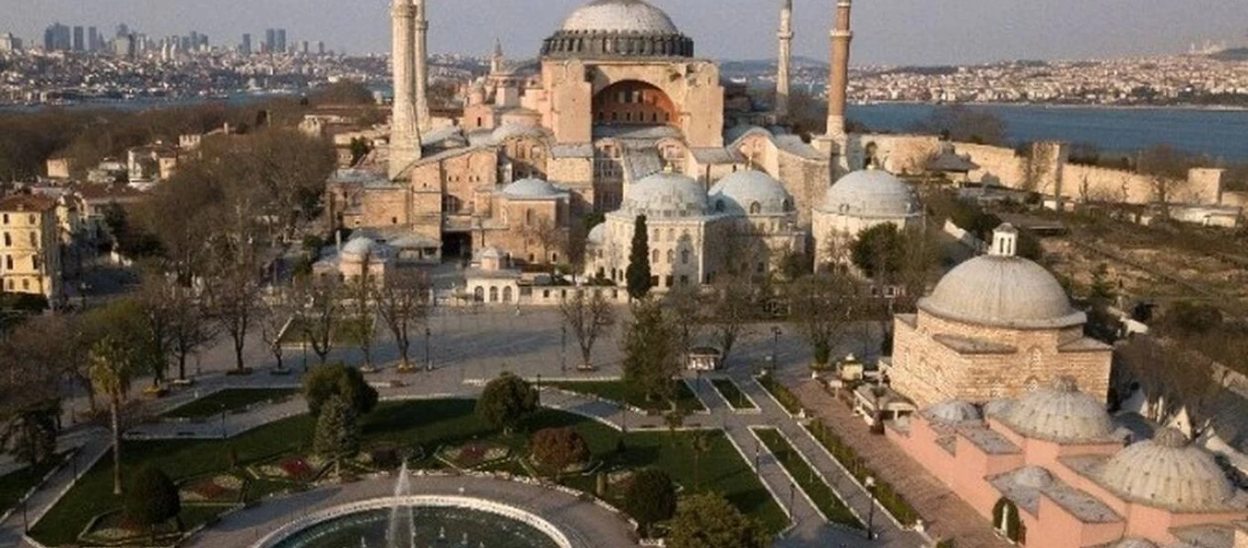 Αντιπρόεδρος της Bundestag: «Κήρυξη πολέμου η μετατροπή της Αγίας Σοφίας σε τζαμί»